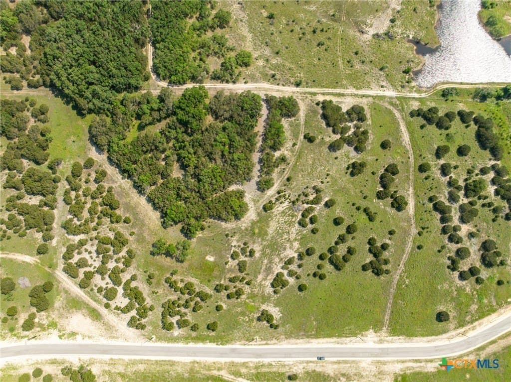 10.94 acres in Burnet County gallery image 3