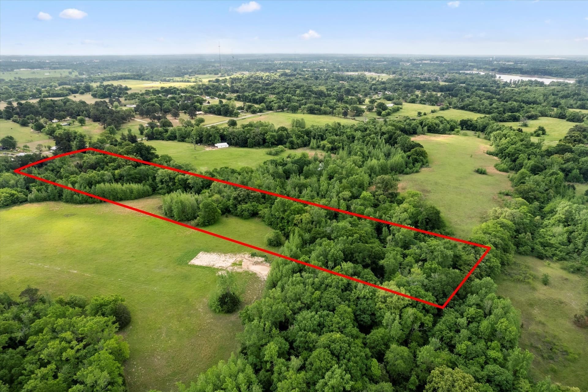 5.63 acres in Titus County gallery image 4