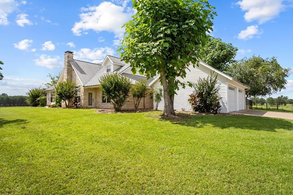 200.61 acres in Texas County featured view