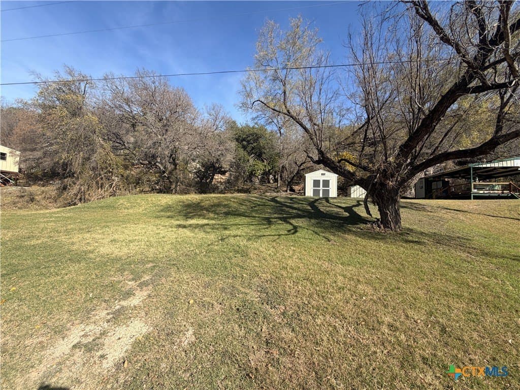 5.33 acres in Lampasas County - photo 6