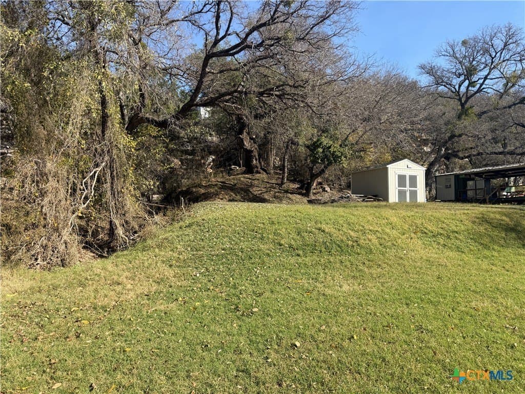 5.33 acres in Lampasas County - photo 2