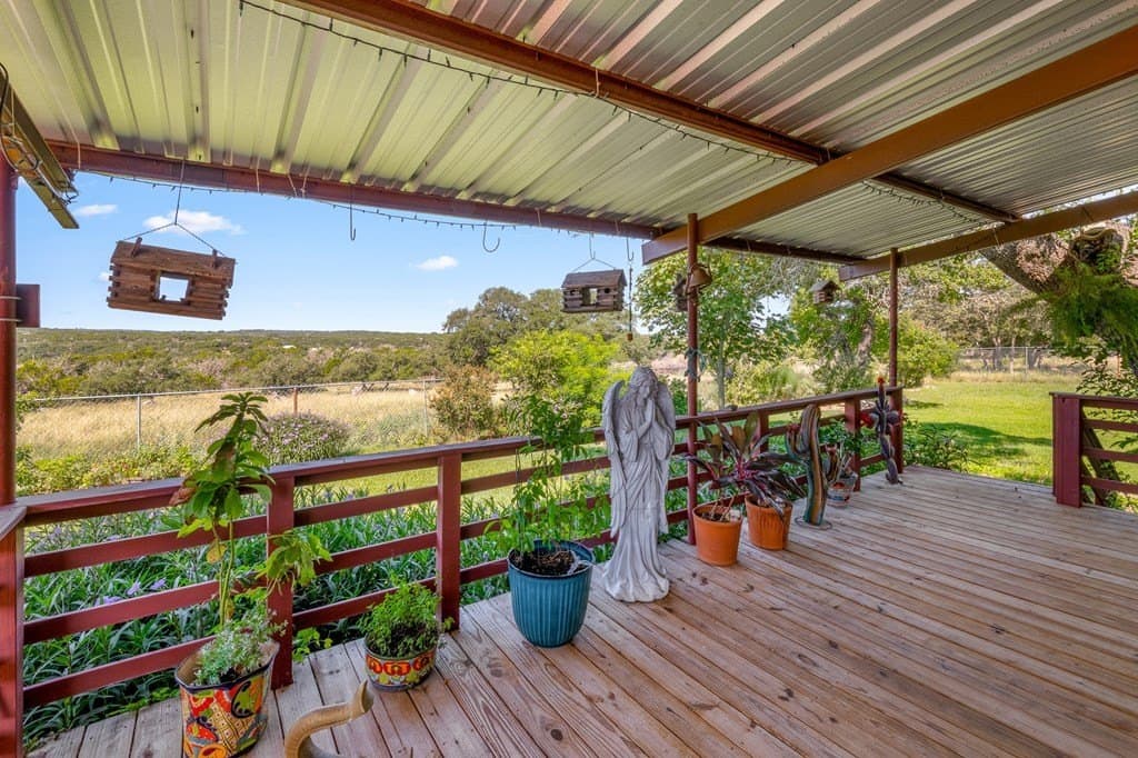 16.35 acres in Kerr County gallery image 3