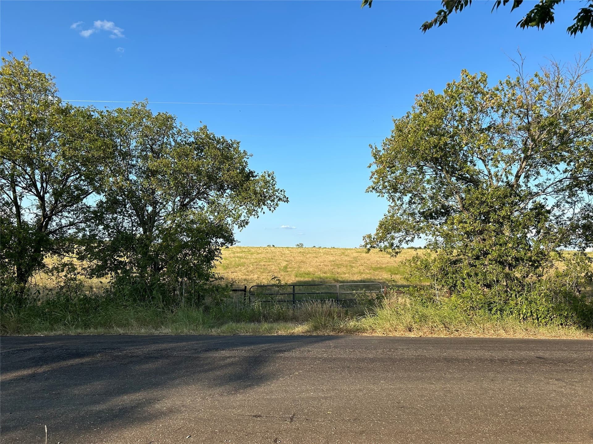 10 acres in McLennan County - photo 3