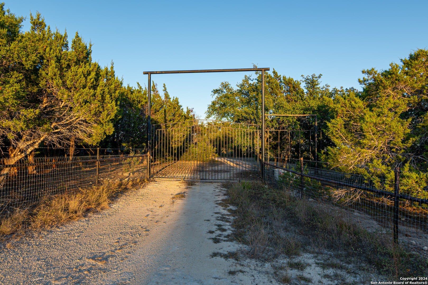 93.7 acres in Blanco County