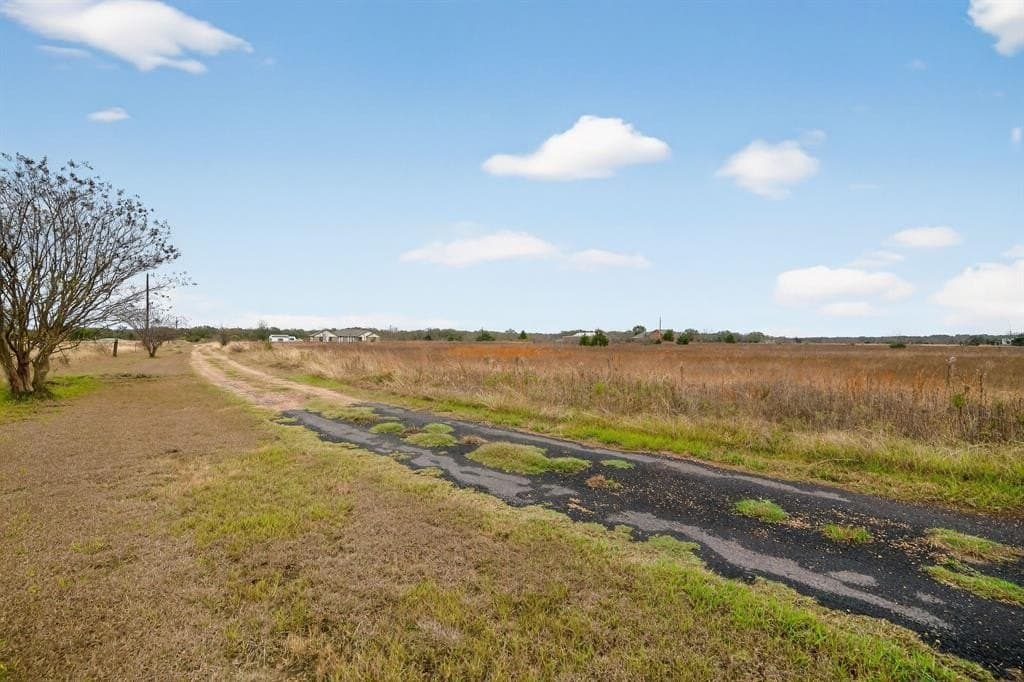 13 acres in Kaufman County gallery image 3