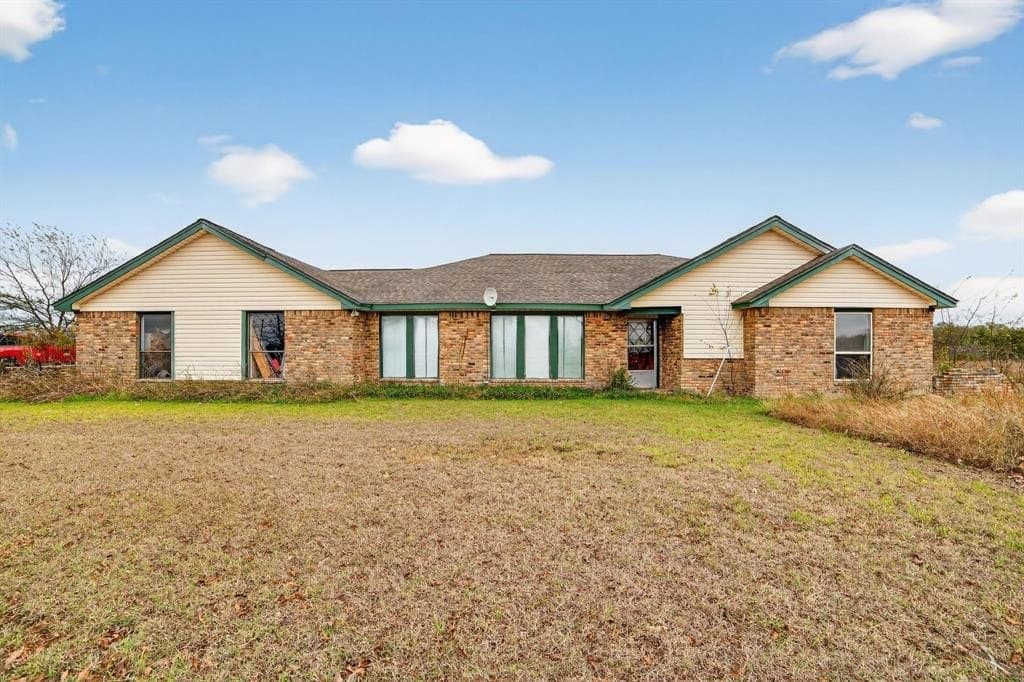 13 acres in Kaufman County
