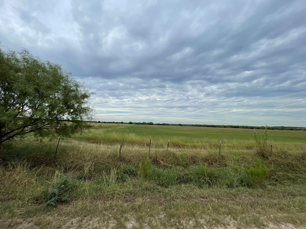 20.93 acres in Maverick County gallery image 4