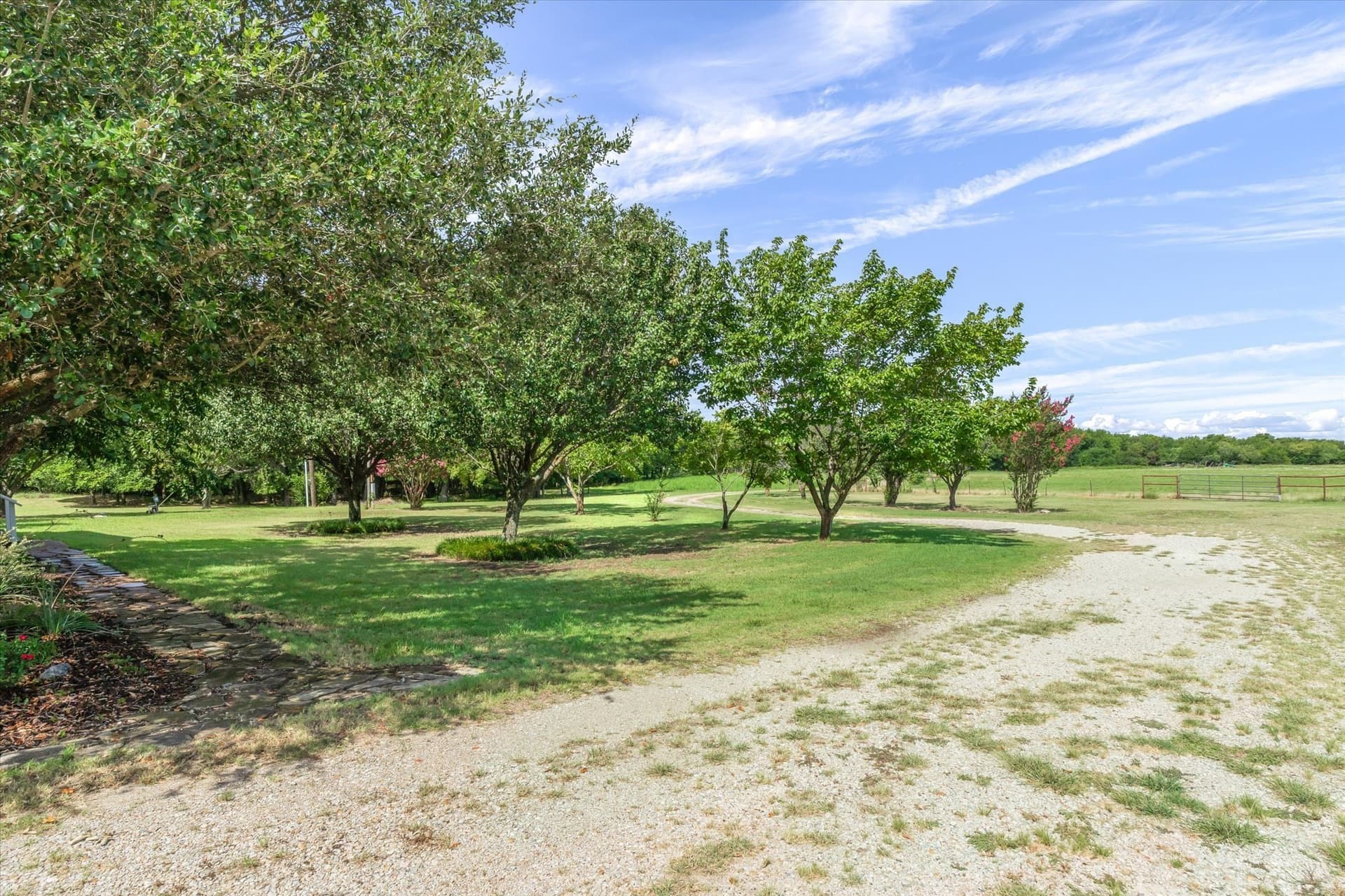22.85 acres in Rockwall County - photo 16