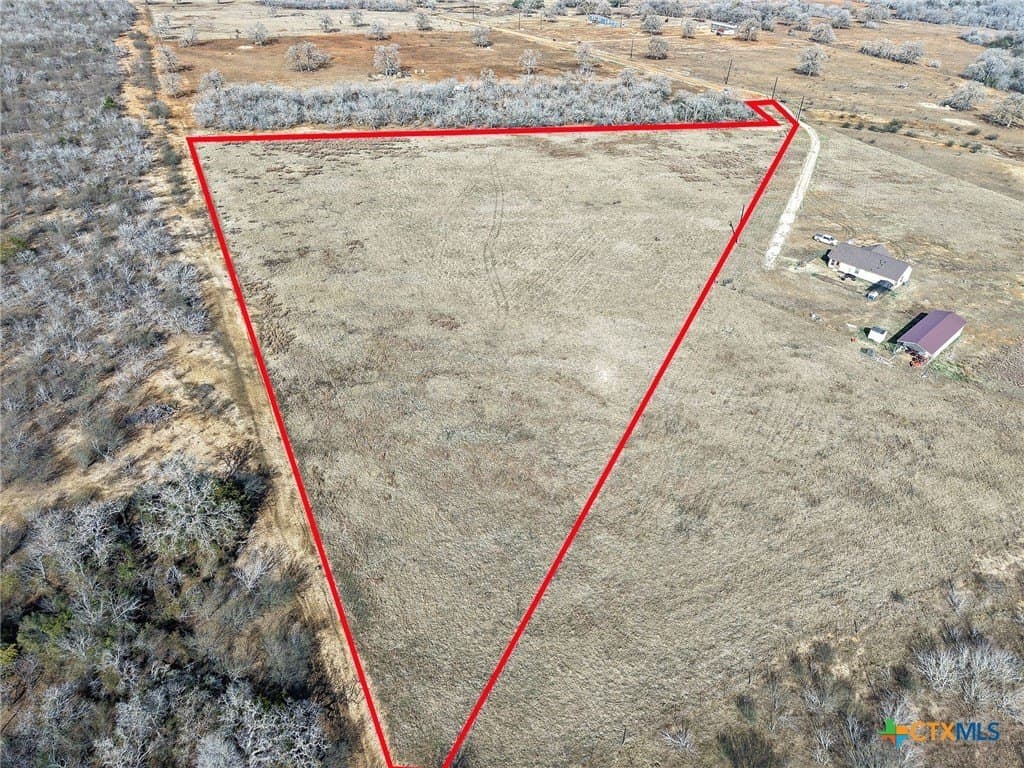 6.65 acres in Gonzales County