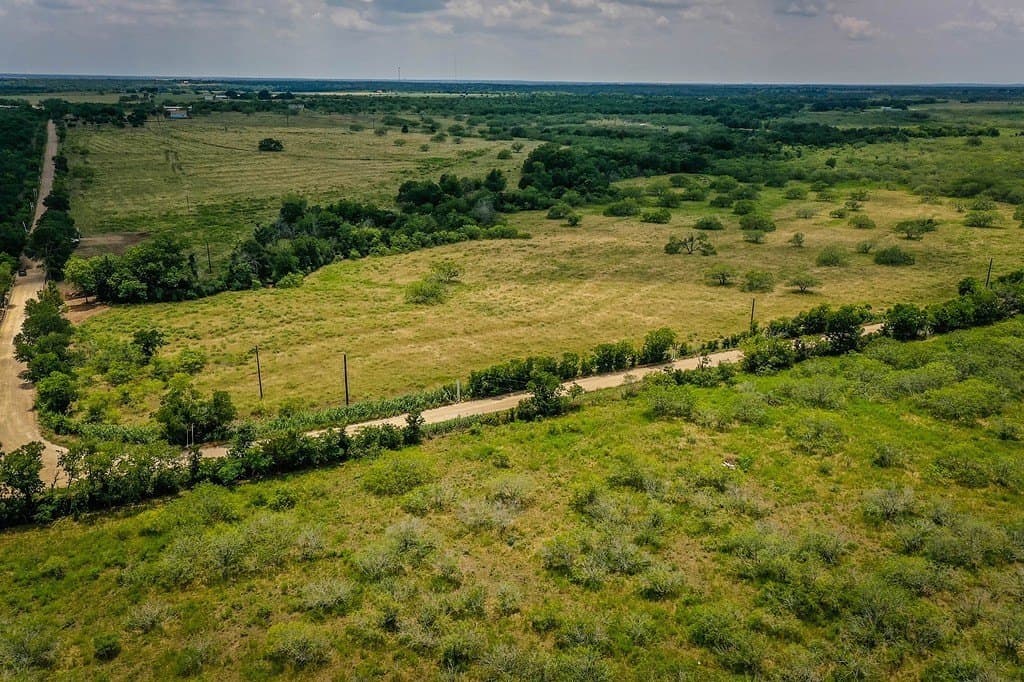 10.01 acres in Gonzales County - photo 11