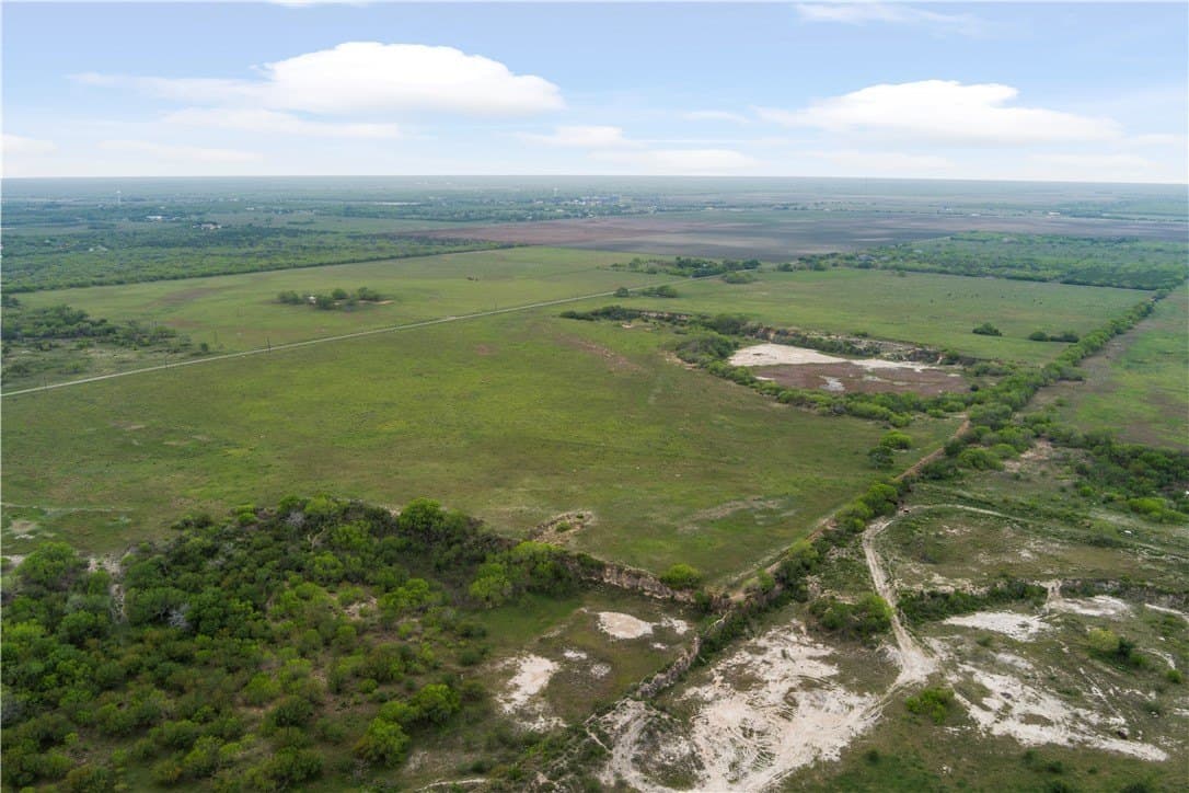 11.25 acres in Kleberg County