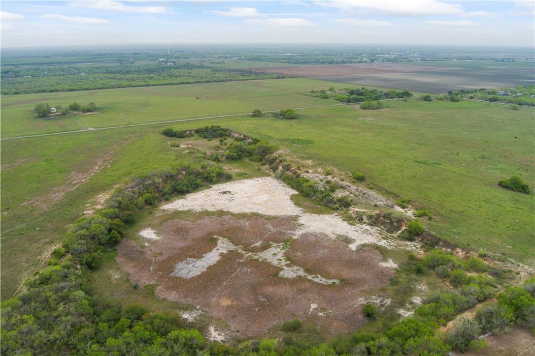 11.25 acres in Kleberg County gallery image 2