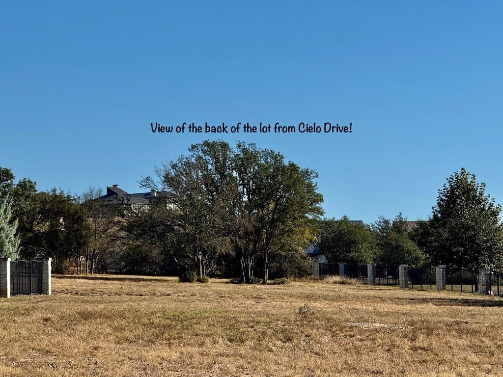 0.53 acres in Kerr County - photo 19