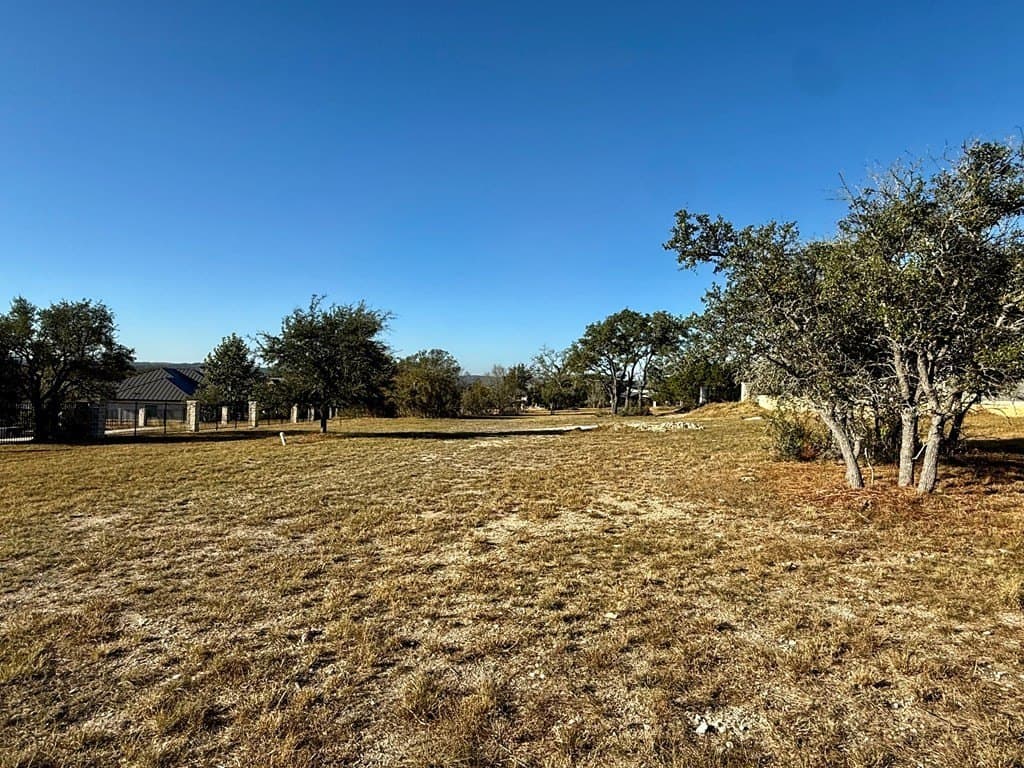 0.53 acres in Kerr County gallery image 3