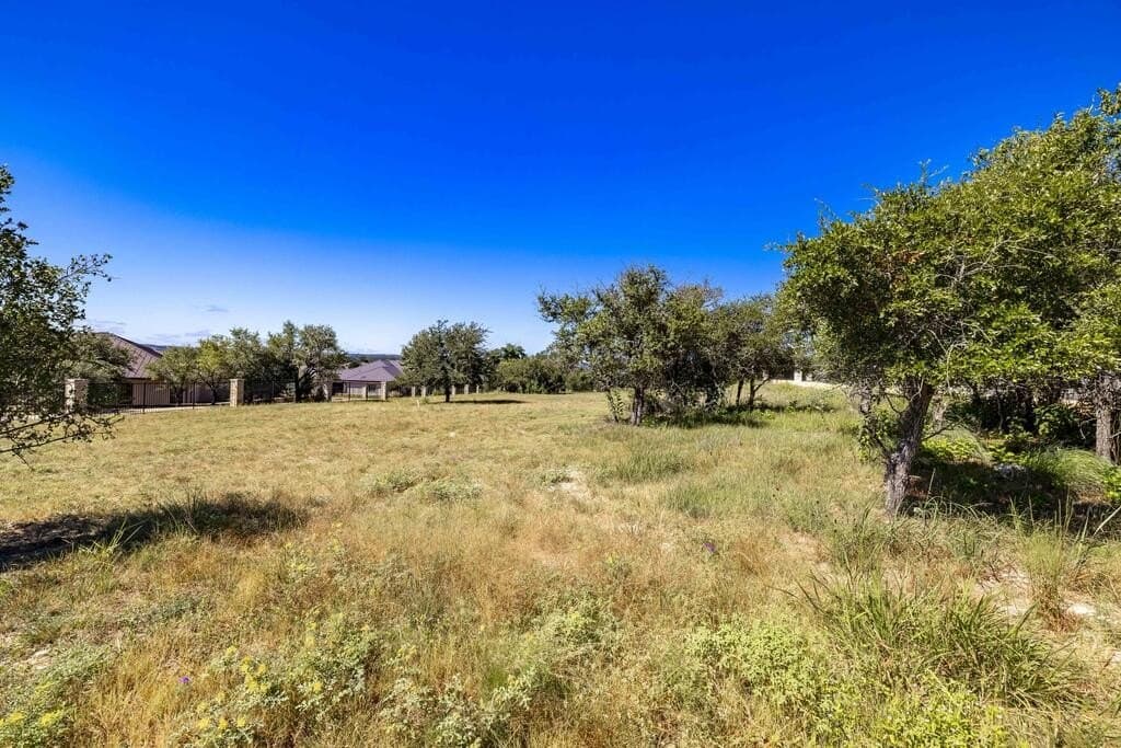 0.53 acres in Kerr County - photo 2