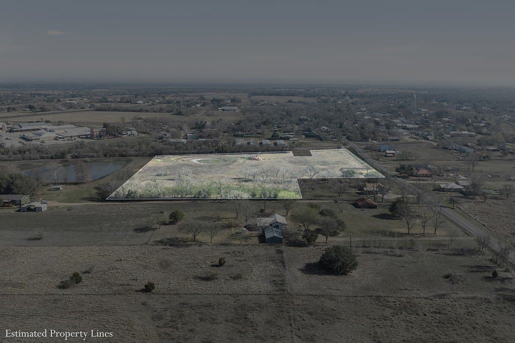 9.64 acres in Fayette County gallery image 2