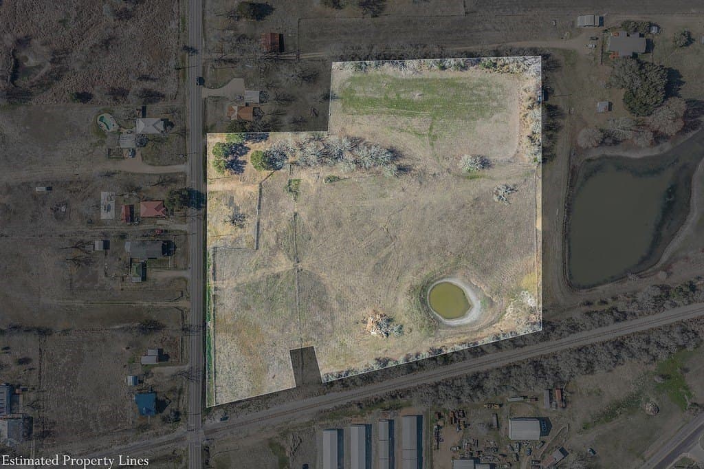 9.64 acres in Fayette County gallery image 4