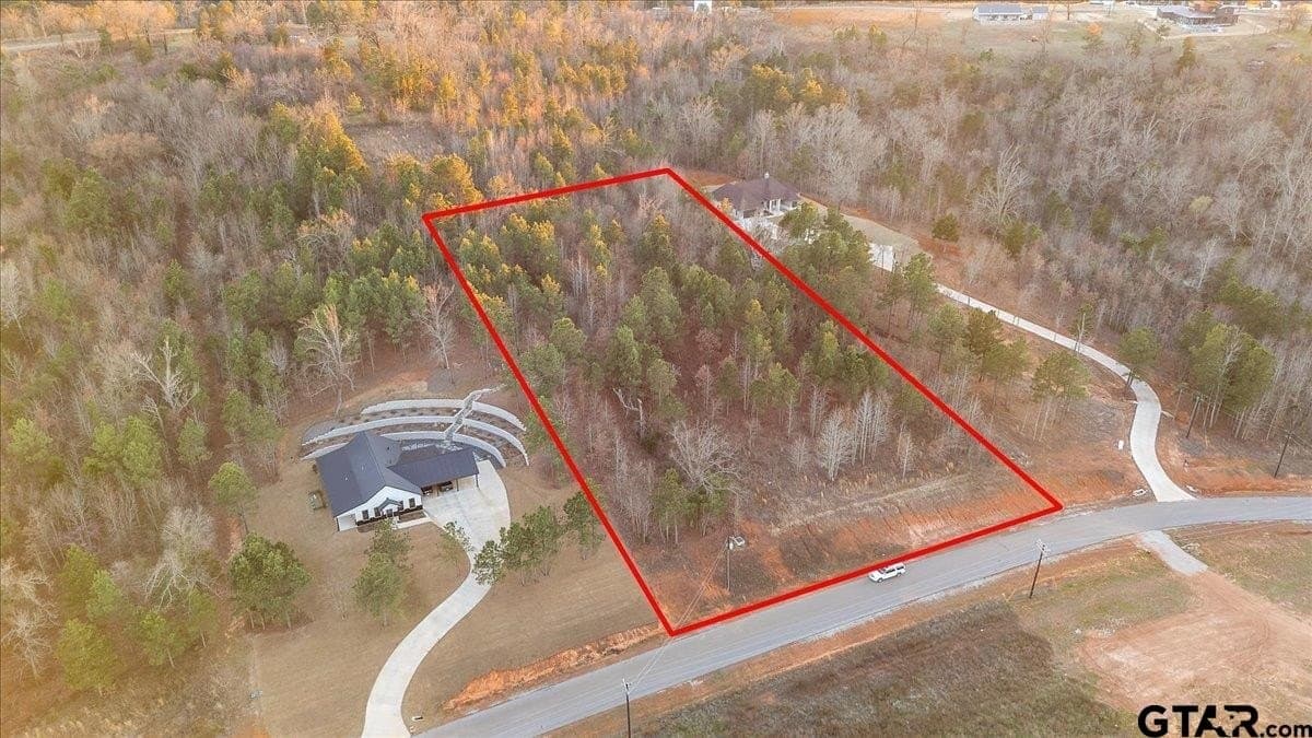 3 acres in Smith County gallery image 4