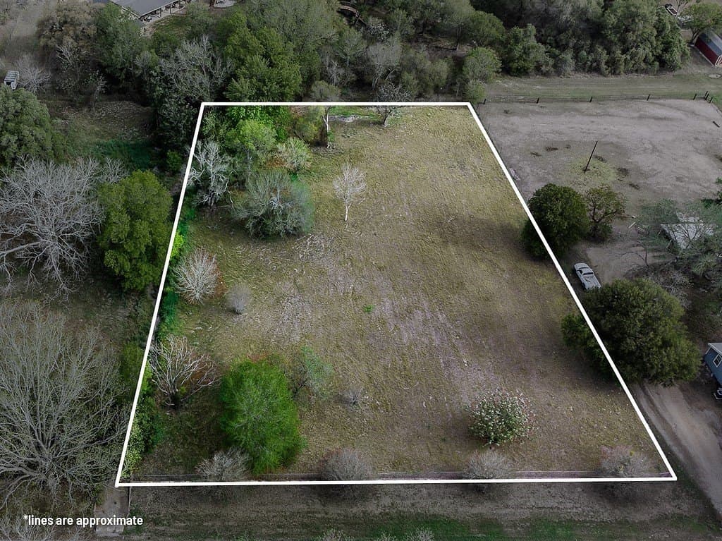 1.36 acres in Fayette County gallery image 3