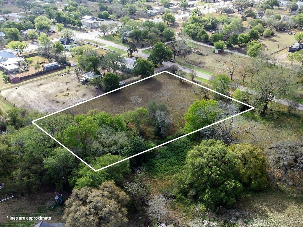 1.36 acres in Fayette County gallery image 4