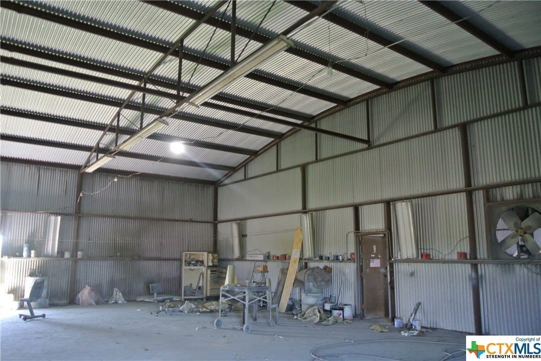 13 acres in Guadalupe County - photo 6