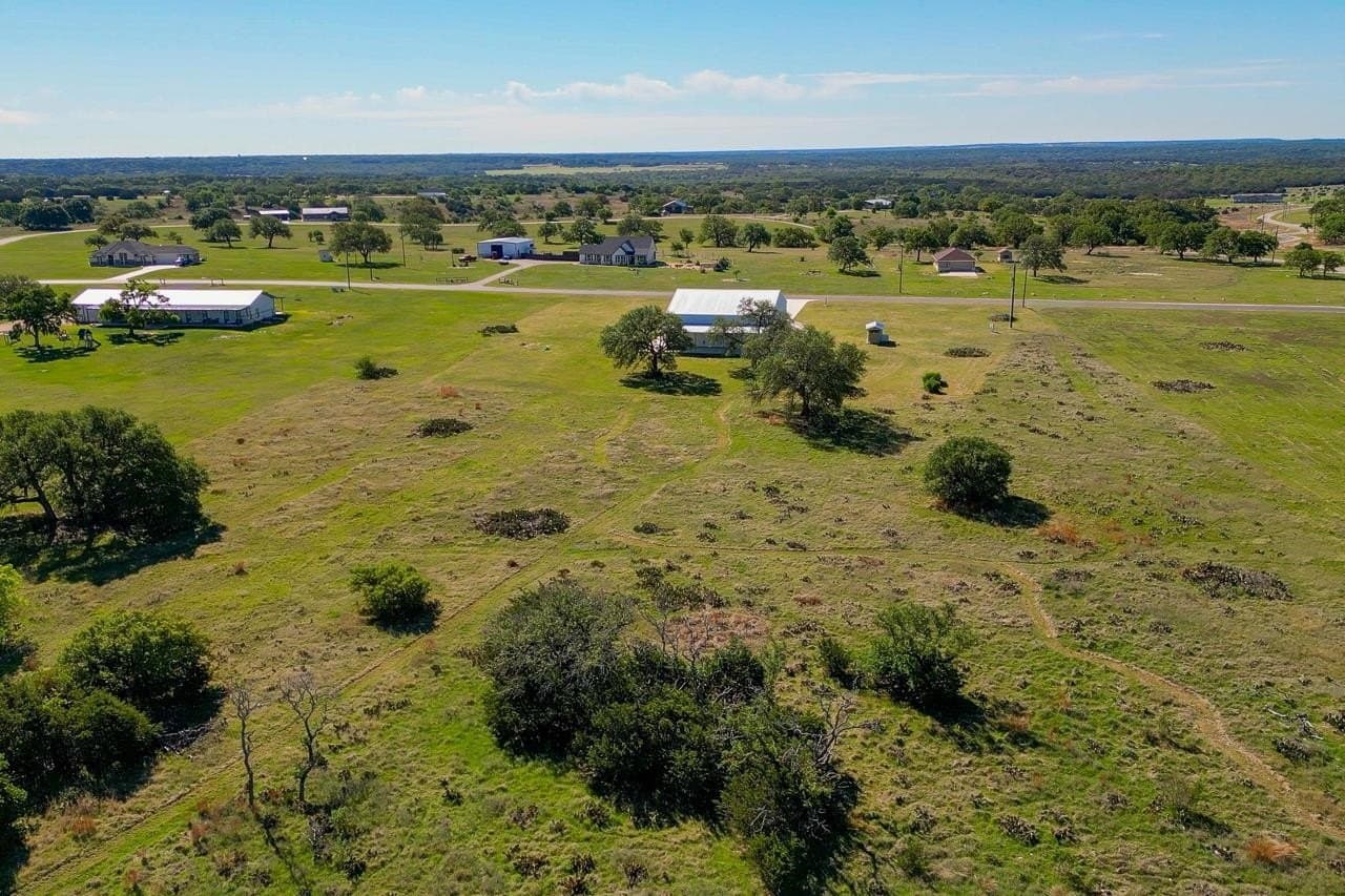 11 acres in Burnet County gallery image 4