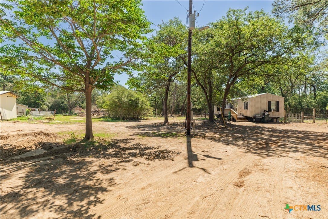 13.05 acres in Bastrop County gallery image 3