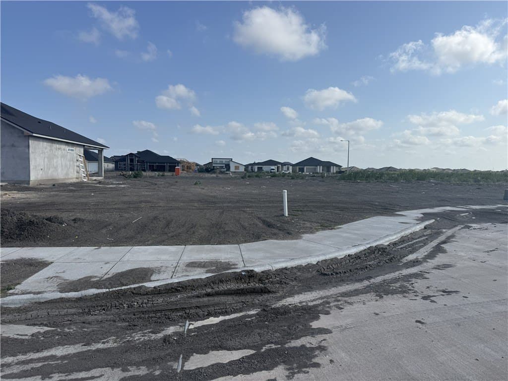 0.21 acres in Nueces County - photo 2
