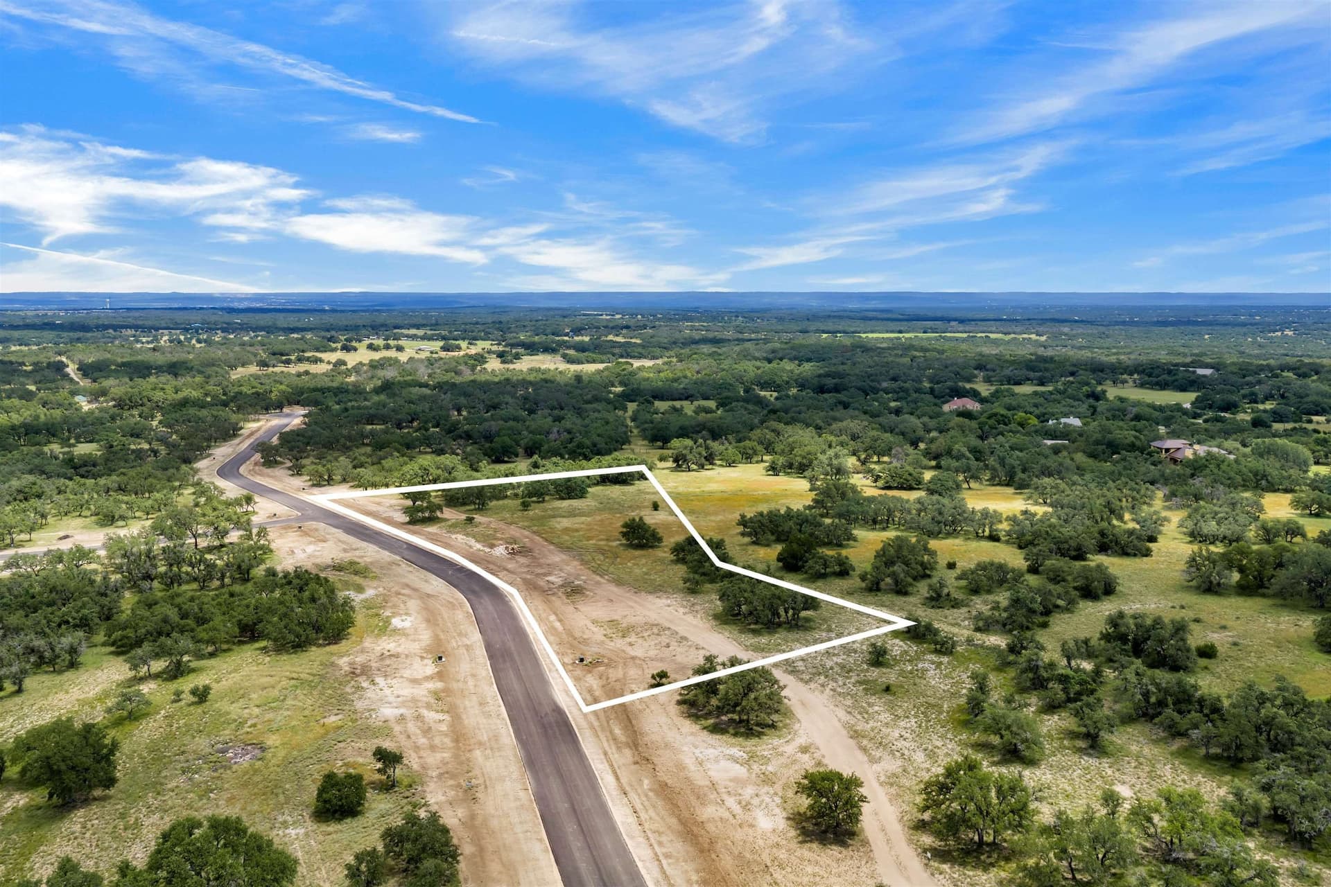 3 acres in Blanco County gallery image 3
