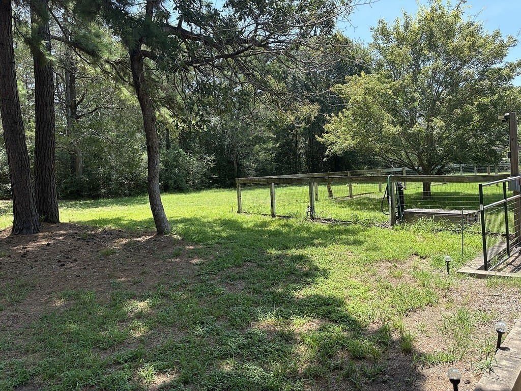 5 acres in Colorado County - photo 14