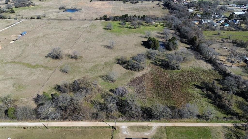 10.01 acres in Henderson County gallery image 2