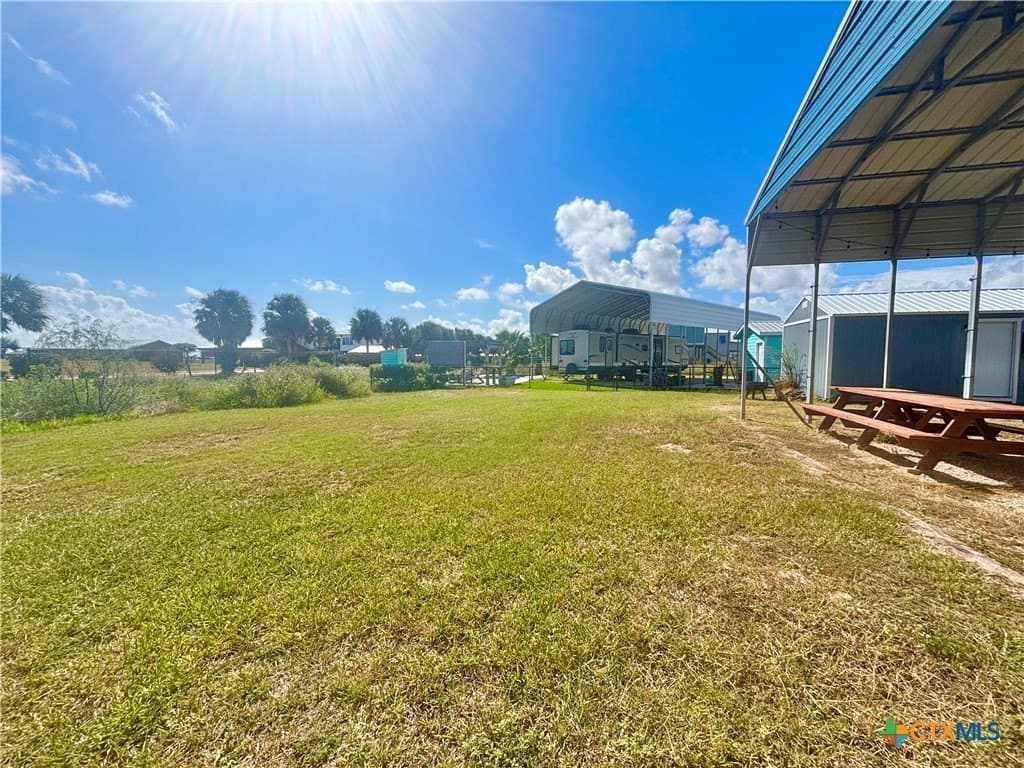 0.25 acres in Calhoun County - photo 14