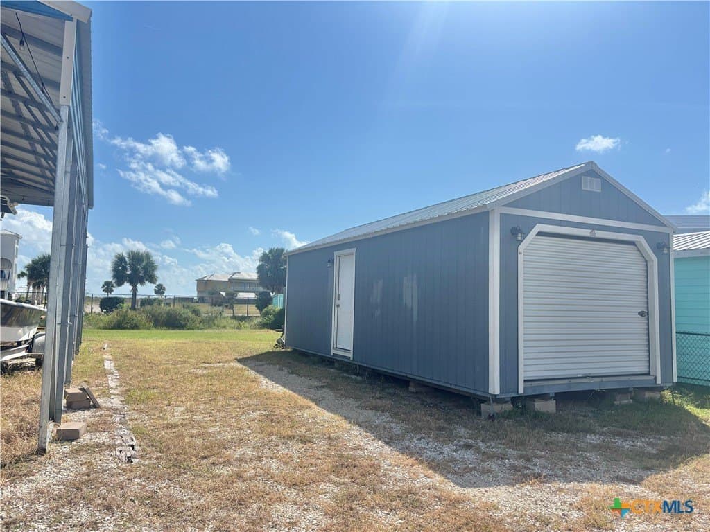 0.25 acres in Calhoun County - photo 7