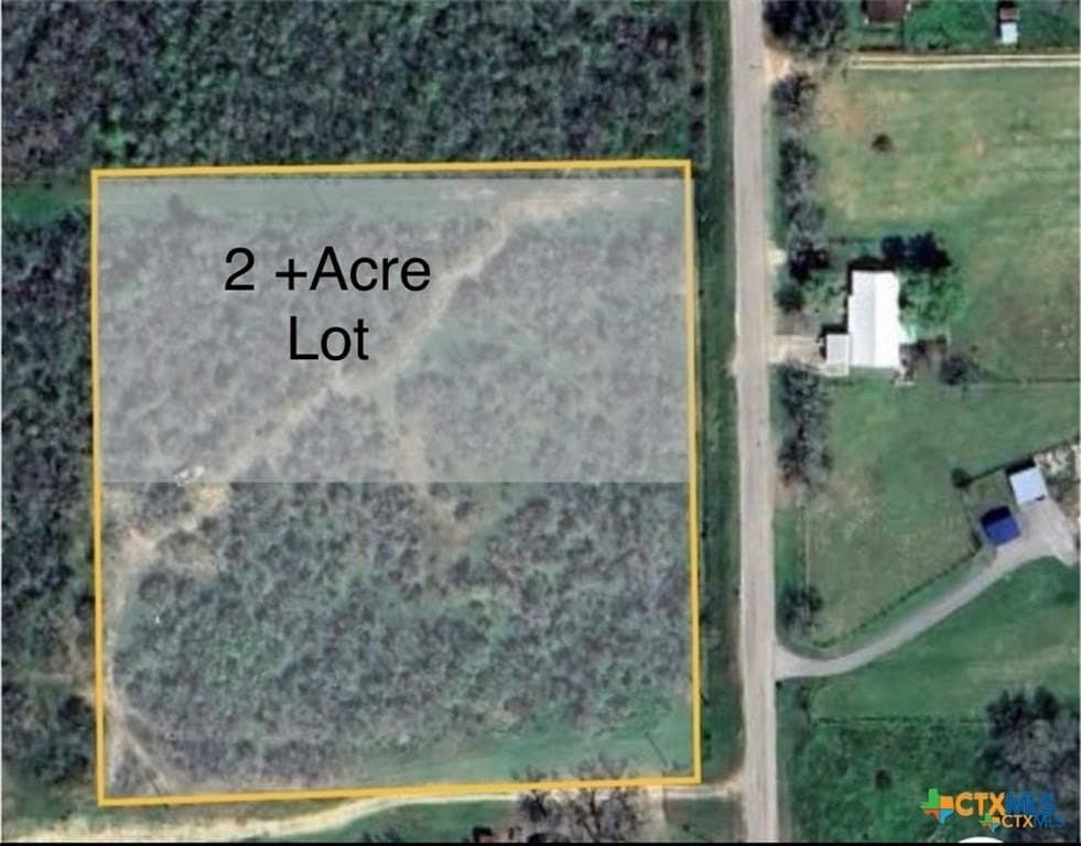 2 acres in Guadalupe County