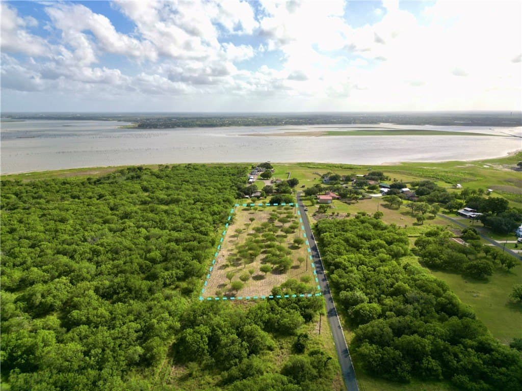 0.43 acres in Live Oak County - photo 3