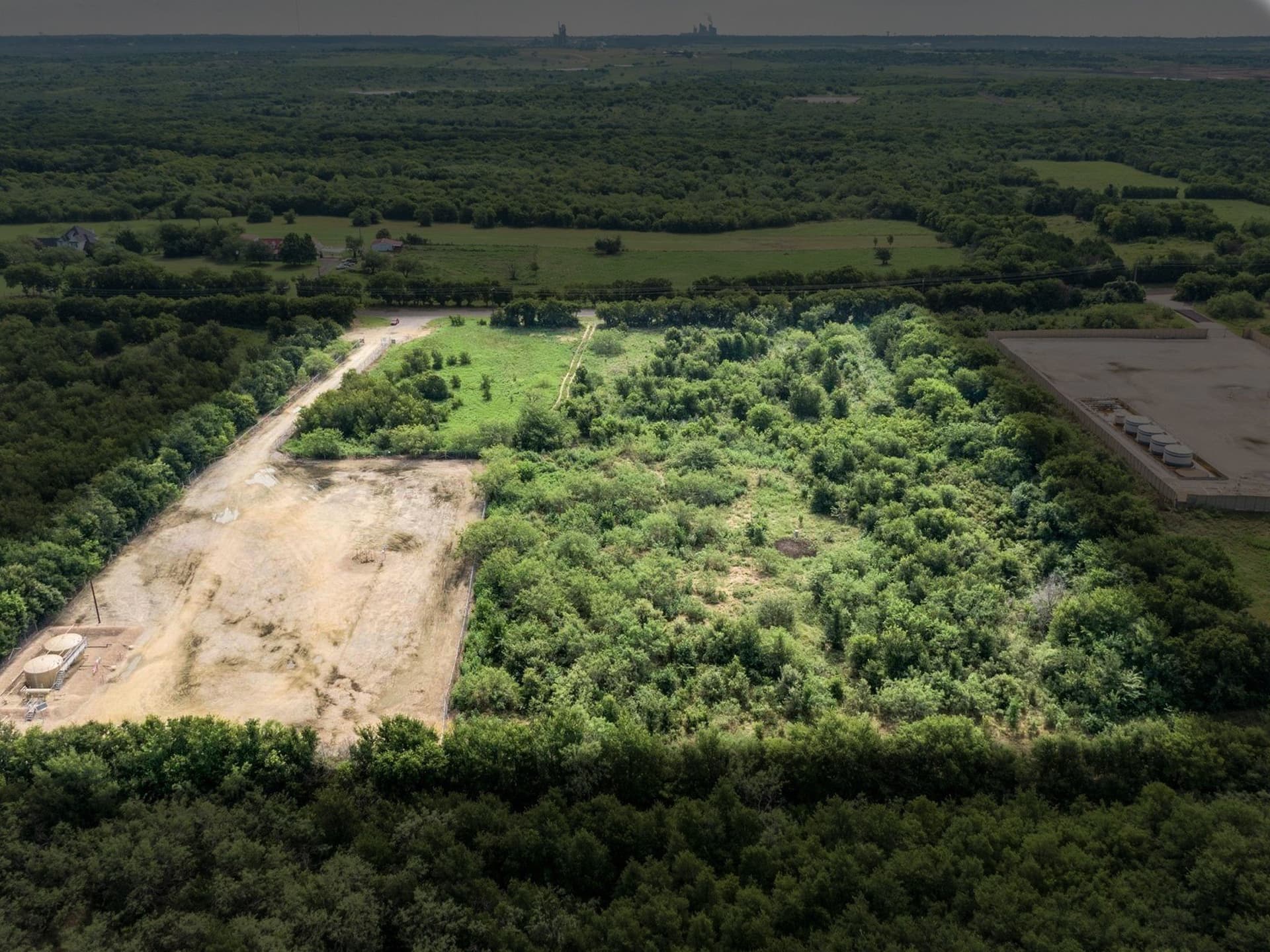 9 acres in Ellis County