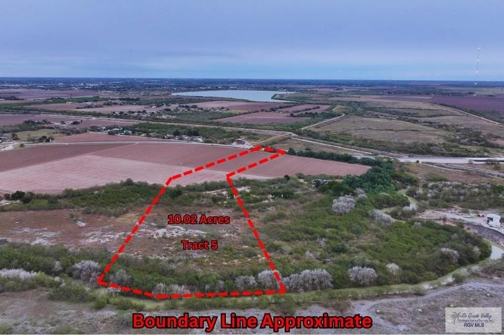 10.02 acres in CAMERON County gallery image 3