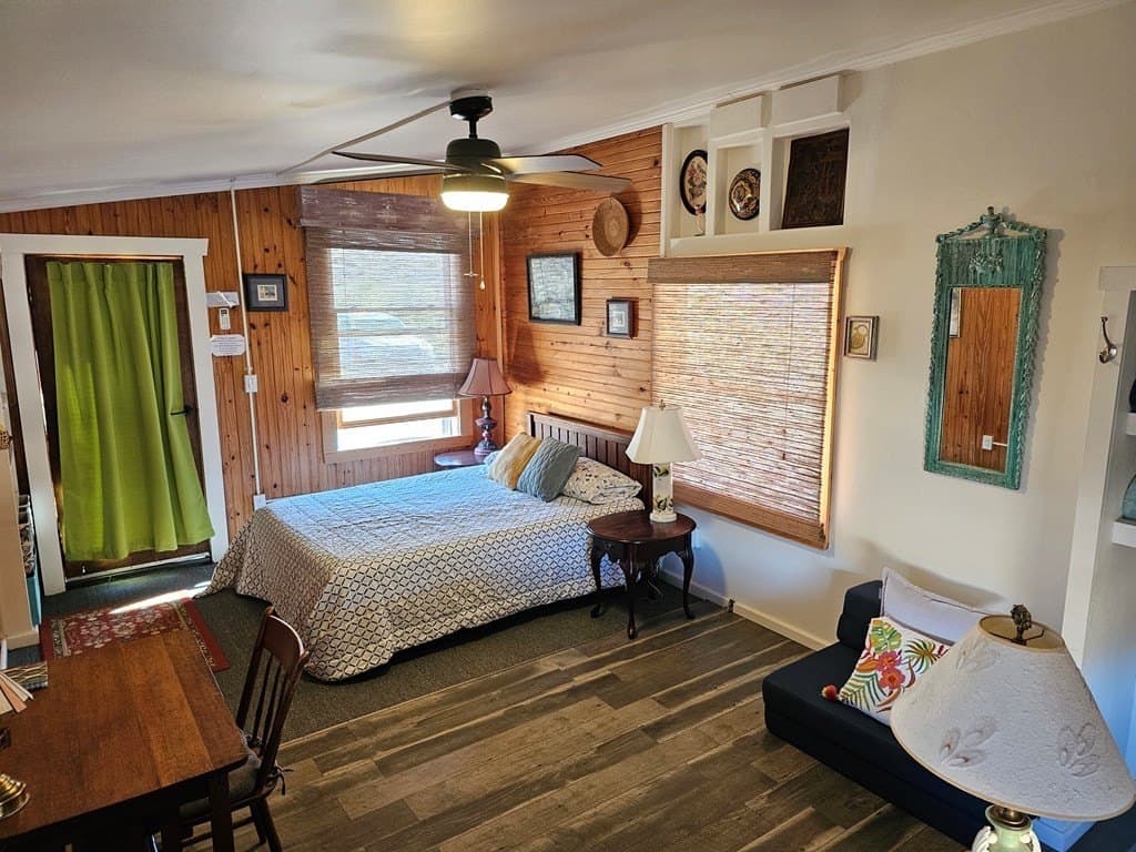 13 acres in Brewster County gallery image 4