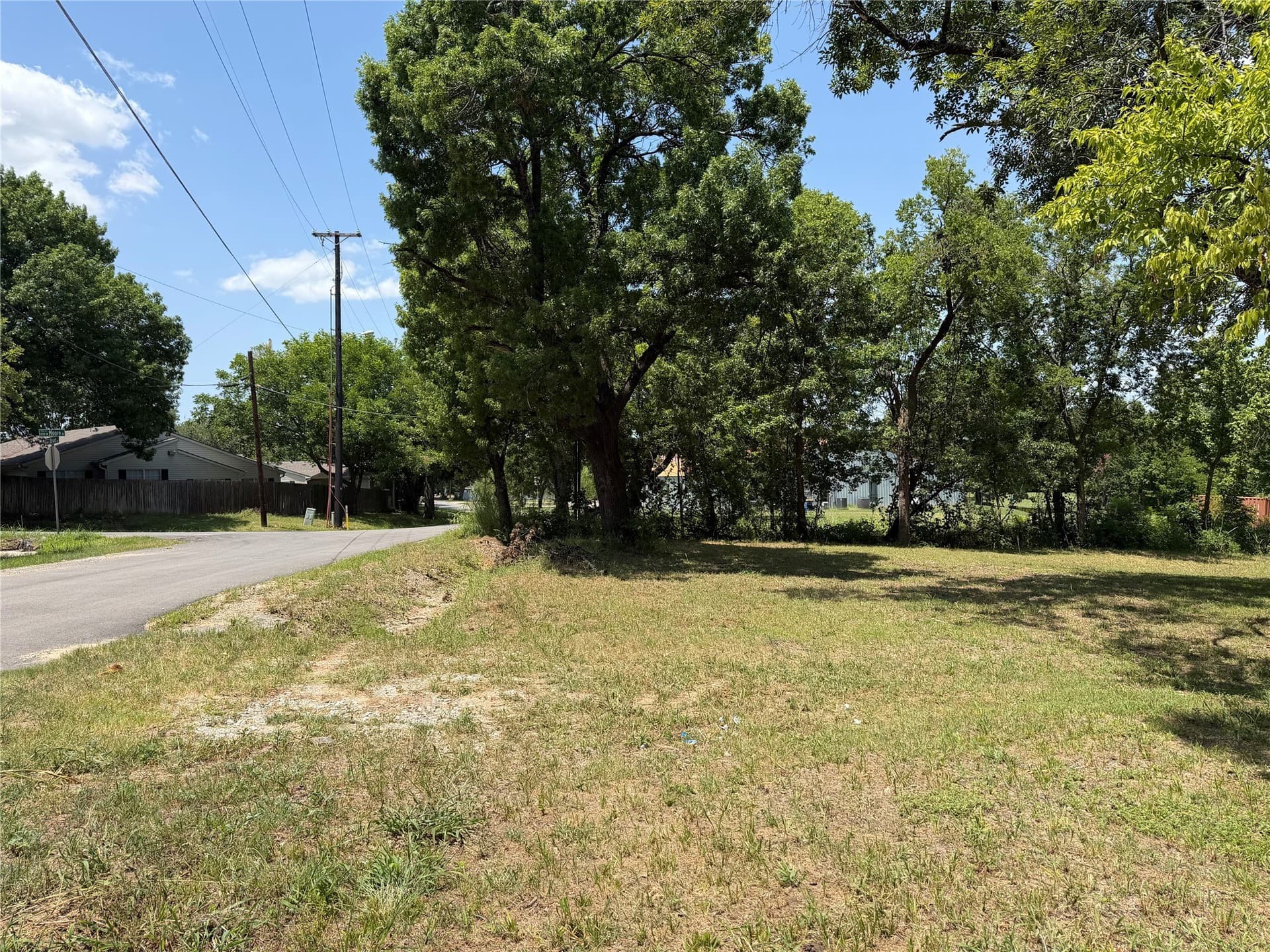 0.56 acres in Grayson County - photo 11