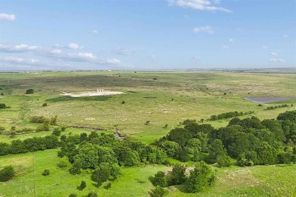 328.06 acres in Denton County gallery image 3