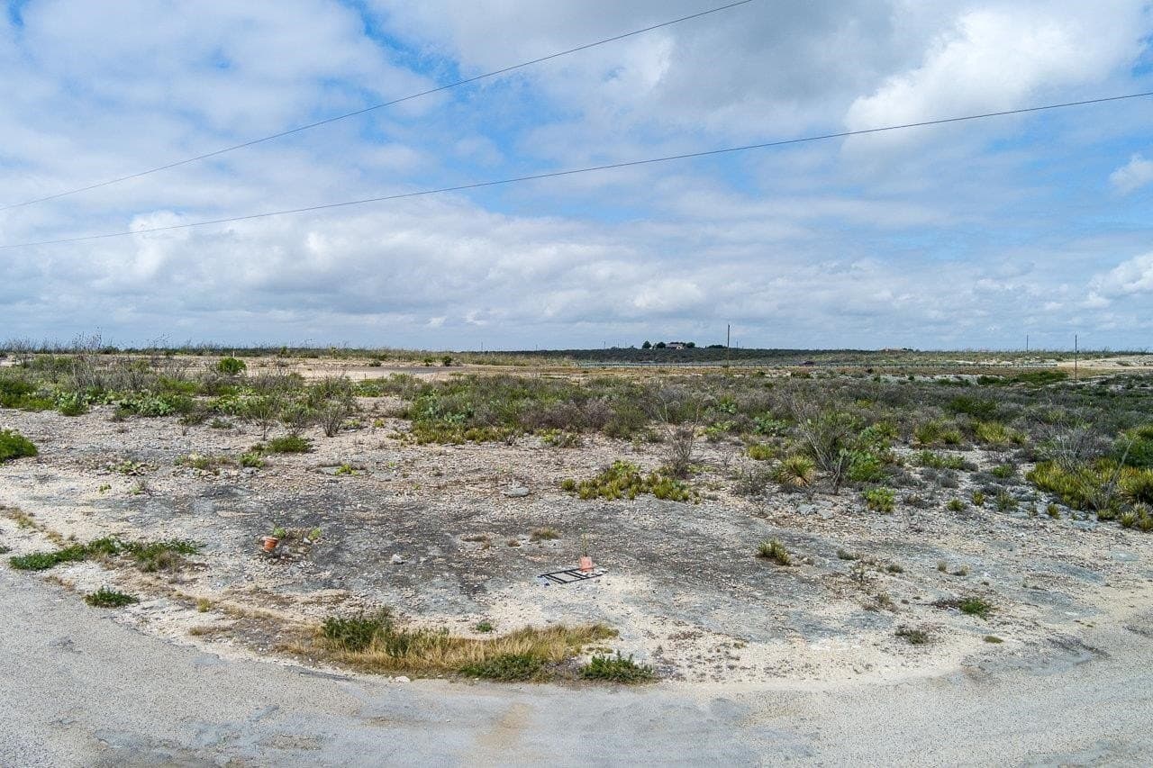 1.43 acres in Val Verde County - photo 8