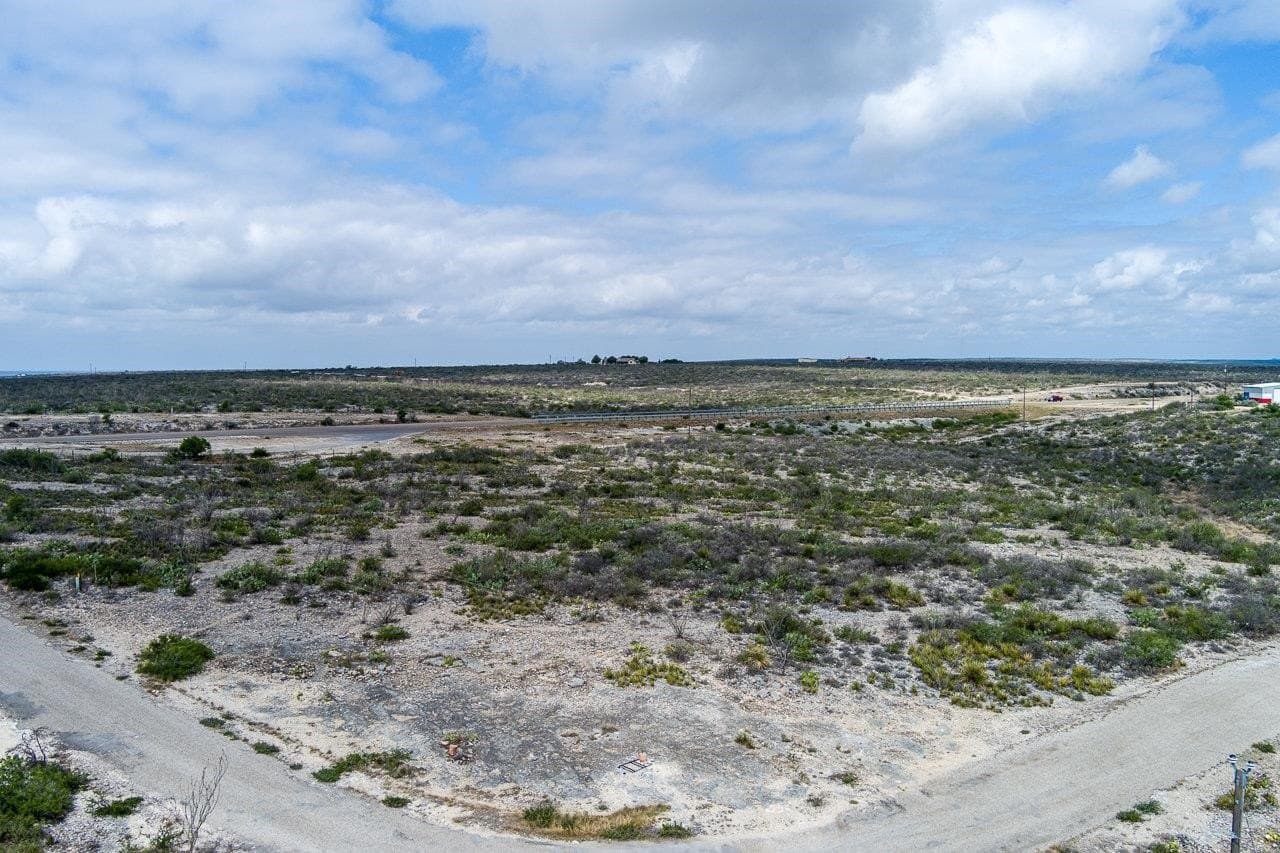 1.43 acres in Val Verde County - photo 9