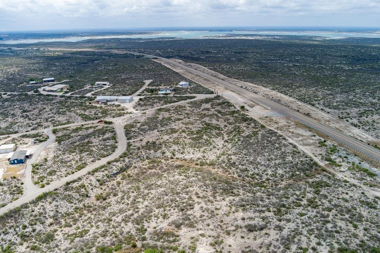 1.43 acres in Val Verde County - photo 13