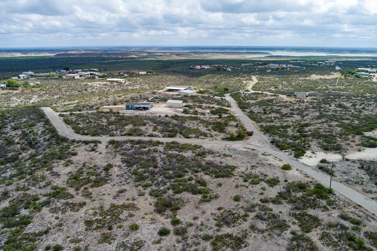 1.43 acres in Val Verde County - photo 5