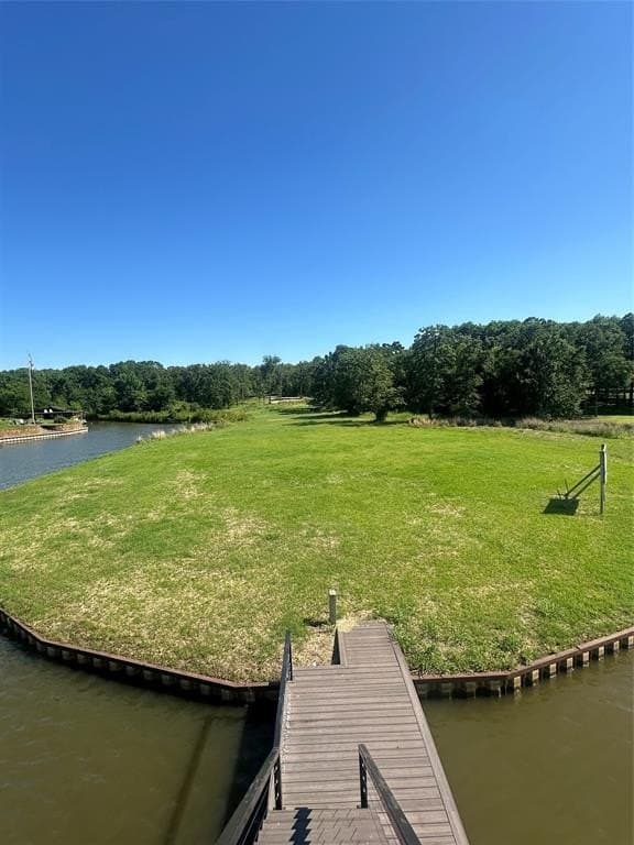 4 acres in Henderson County