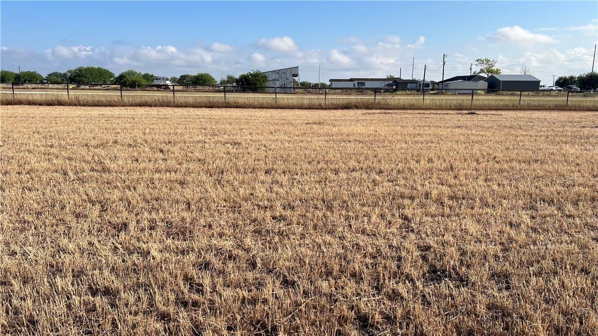 5 acres in San Patricio County - photo 30