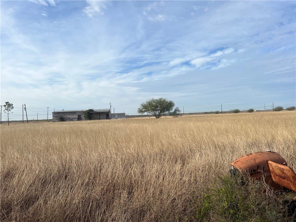 5 acres in San Patricio County - photo 10