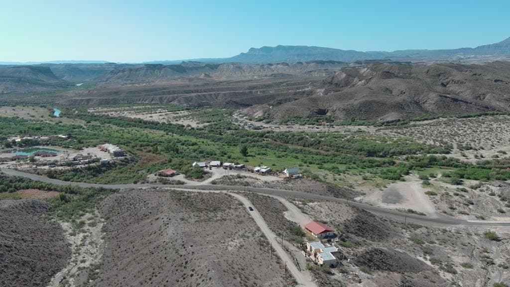 0.94 acres in Brewster County - photo 6