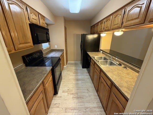 100 acres in Bexar County gallery image 3