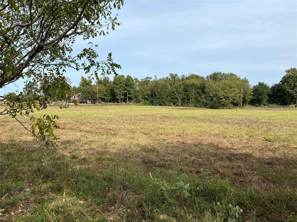 6.02 acres in Camp County